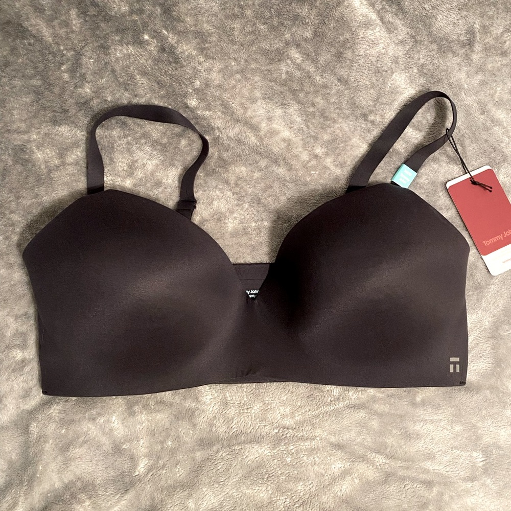 Tommy John Second Skin lightly lined wireless bra 38DD. Brand new with tags